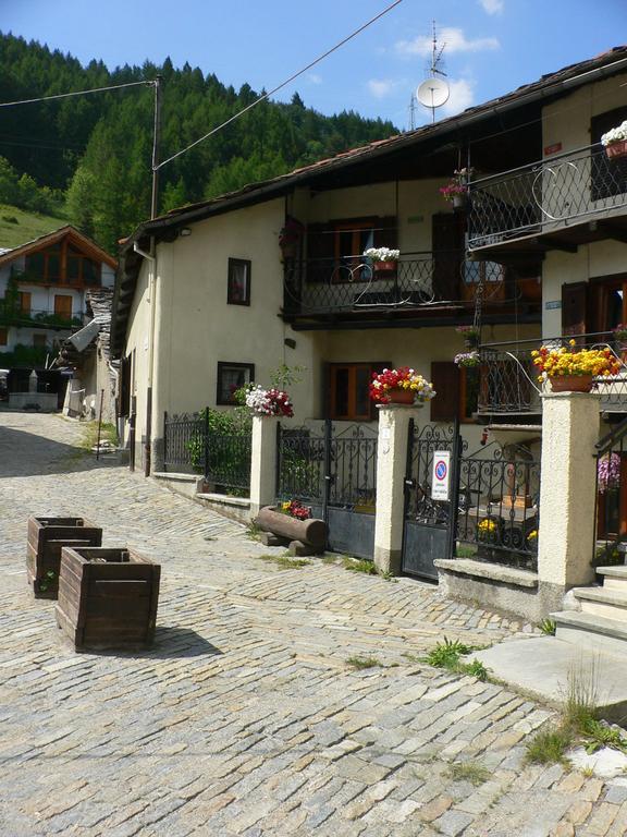 Appartamento Dal Maestro Serafino Pragelato Szoba fotó